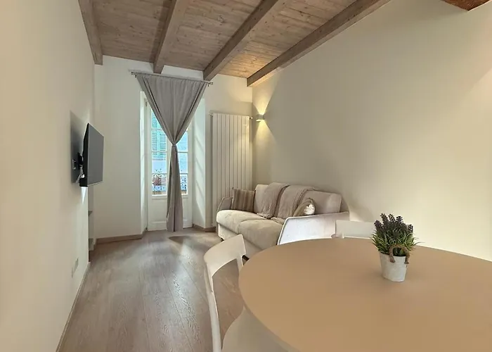 Casa Iside * 카노비오